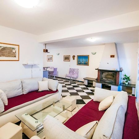 Splendid Holiday Home In Jasenice ماسلينتسا المظهر الخارجي الصورة