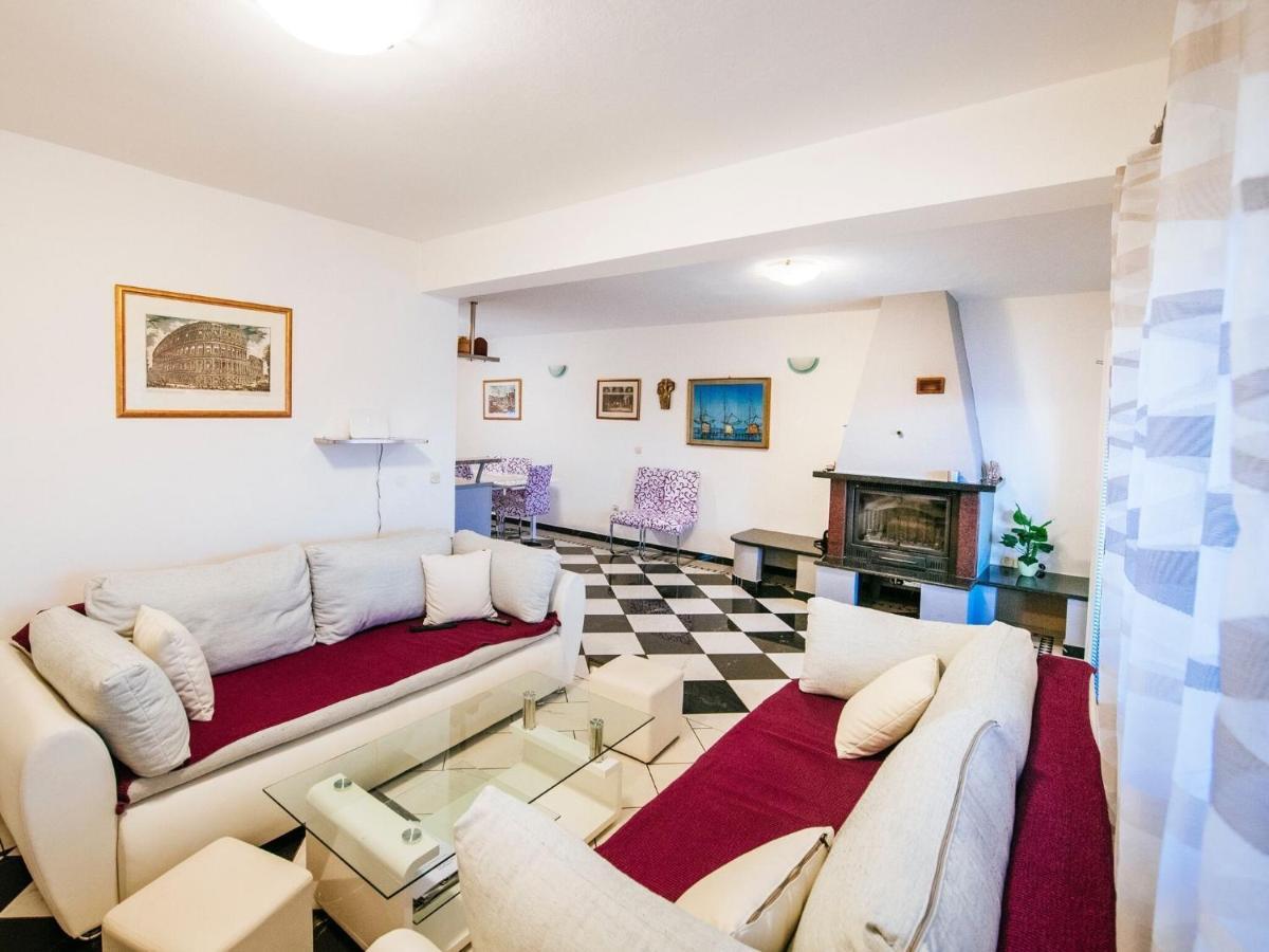 Splendid Holiday Home In Jasenice ماسلينتسا المظهر الخارجي الصورة