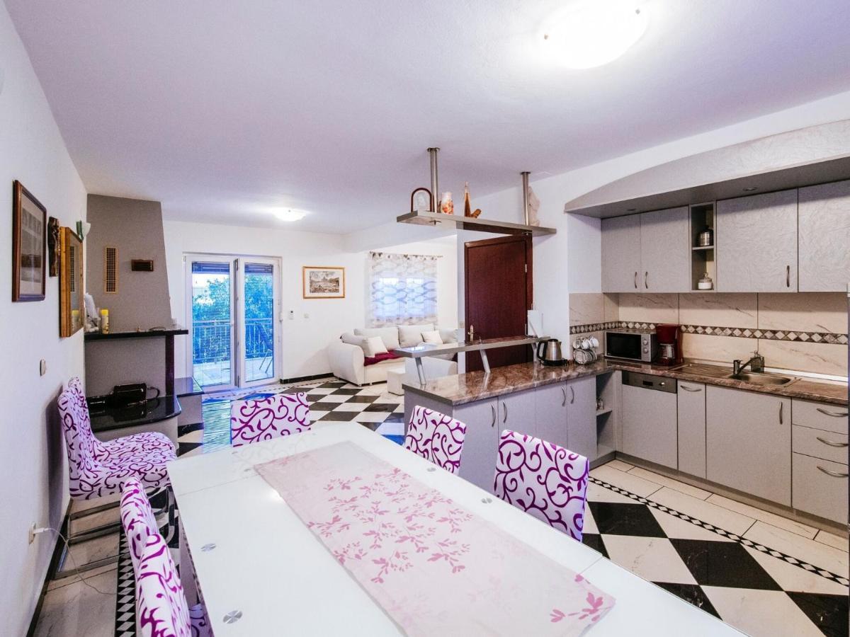 Splendid Holiday Home In Jasenice ماسلينتسا المظهر الخارجي الصورة